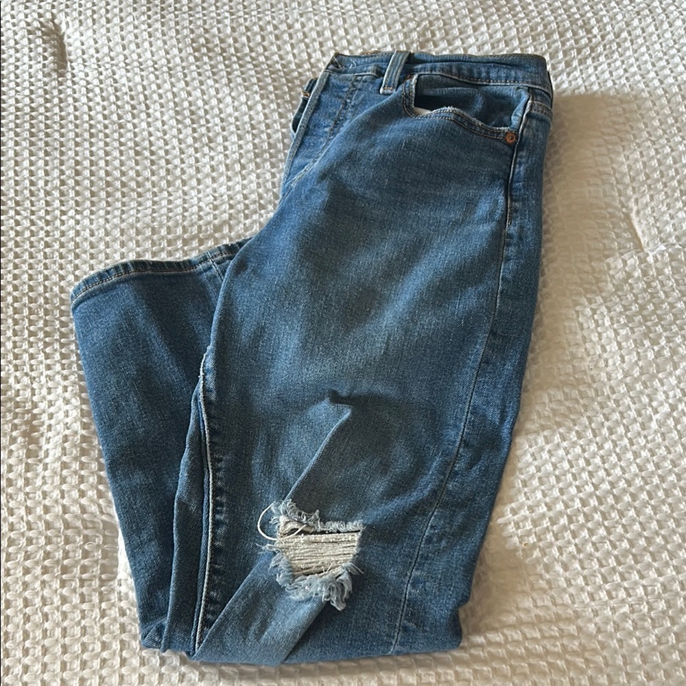 Blue Distressed Jeans